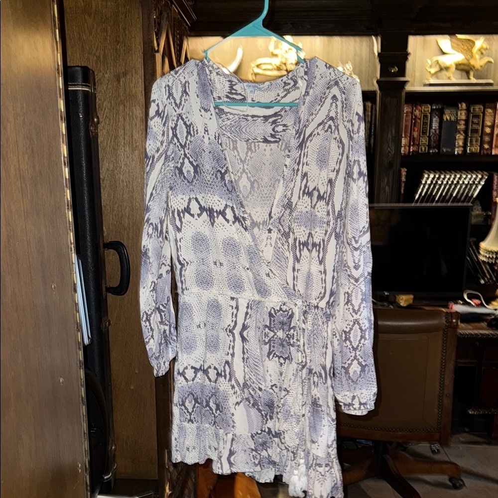 Blue Island Gray and White V-Neck Mini Dress